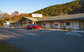 Mahoning Inn